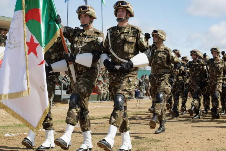 الجزائر تُشارك في التمرين العسكري ”الشرق-2022” بروسيا