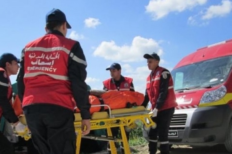 قرمبالية: اصطدام شاحنتي ‘sos’ وانقلابهما وراء تفحم جثة شخص وإصابة آخرين