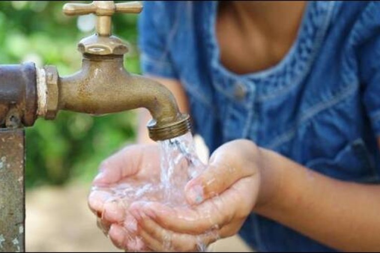 جندوبة: انقطاع الماء الصالح للشرب كامل يوم غد الخميس