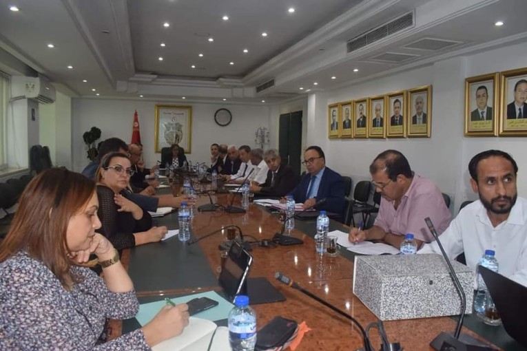 اللجنة الاستشارية للتأهيل الصناعي تصادق على اكثر 450 ملف تأهيل واستثمارات بقيمة تقارب 206 مليون دينار