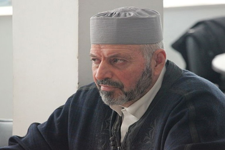 صفاقس: إيقاف الحبيب اللوز