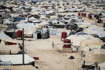 العراق يطالب الدول باستعادة مواطنيها من مخيم الهول