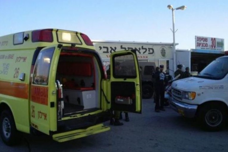 إصابات في عملية إطلاق نار استهدفت حافلة للمستوطنين الإسرائيليين