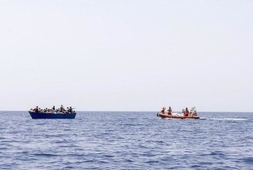 قبرص تساعد في انقاذ 300 مهاجر على متن زورق متجه الى إيطاليا