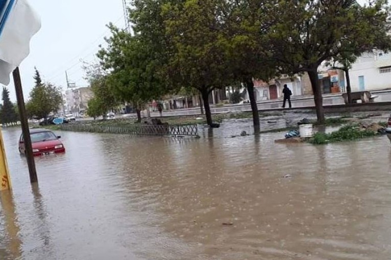 جندوبة: الوالي يؤكد جاهزية مختلف الهياكل لمجابهة أي أخطار محتملة للفيضانات