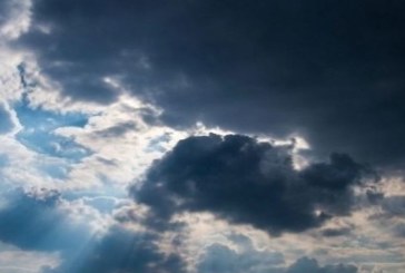 الليلة: صحو مرتقب بعد النشاط المحلي للسحب الرعدية والحرارة بين 27 و35 درجة