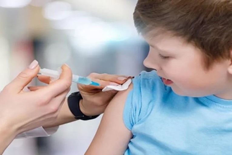 لا يوجد إقبال على التلقيح ضد كورونا بالنسبة للفئة العمرية بين 5 و11 سنة