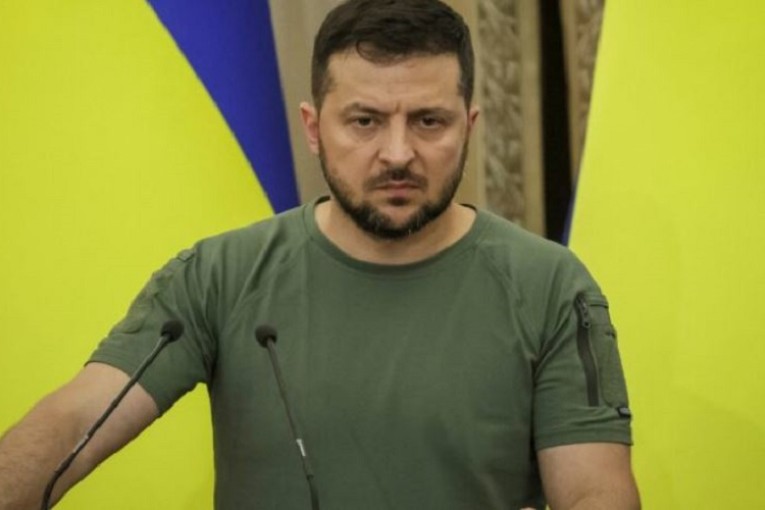 زيلينسكي يطالب الأوروبيين بالاستعداد لشتاء قاتم