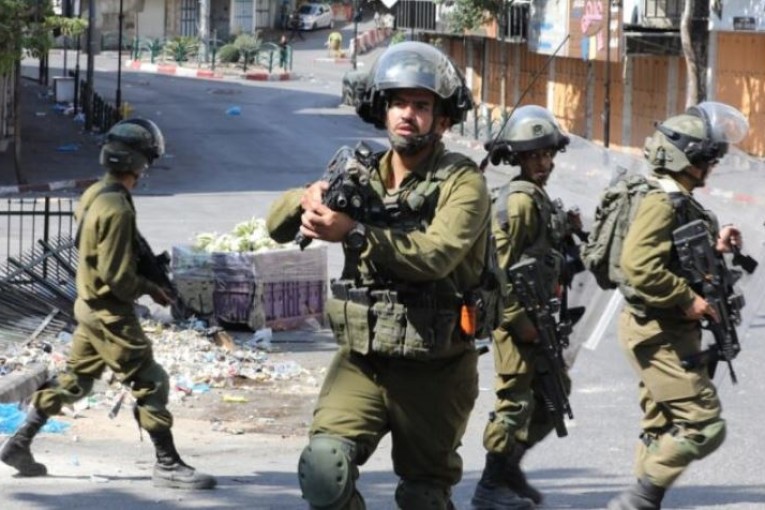 إصابة عشرات الفلسطينيين في مواجهات مع الاحتلال بالضفة