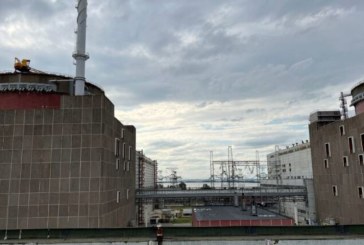 إصلاح خط الطاقة الرئيسي في محطة زابوريجيا النووية بأوكرانيا