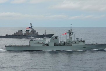 الصين تراقب وتحذر.. سفن حربية أميركية وكندية تعبر مضيق تايوان