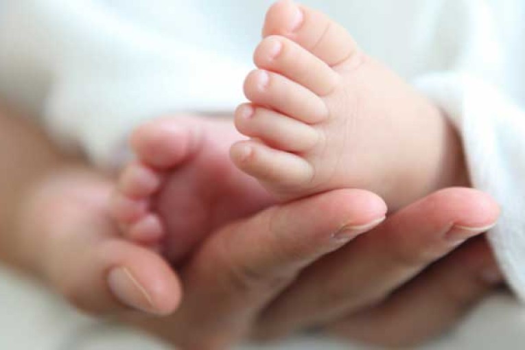 أنجبته خارج إطار الزواج: “أم” تقتل ابنها خنقاً في أريانة