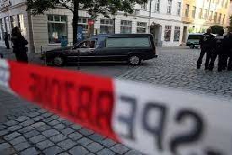 ألمانيا: هجوم بسكين يخلف جريحان والشرطة تقتل المنفذ