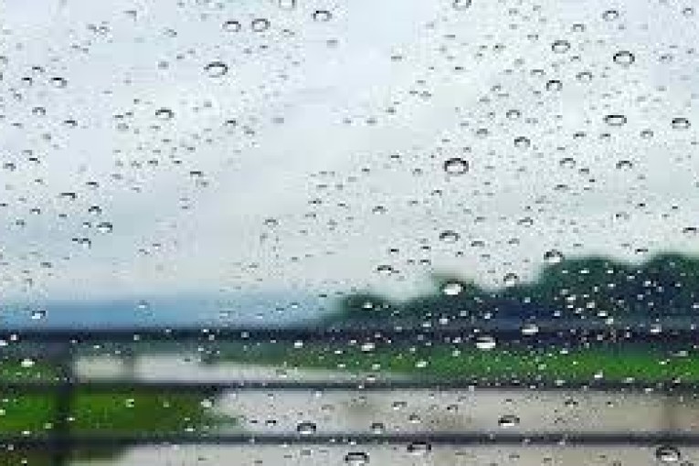 اليوم: انخفاض درجات الحرارة وأمطار متفرقة ورعدية بعد الظهر