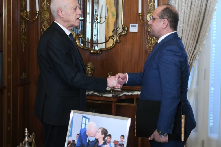 نتائج مشاركته في مؤتمر العمل العربي بالقاهرة : محور لقاء سعيد بوزير الشؤون الاجتماعية