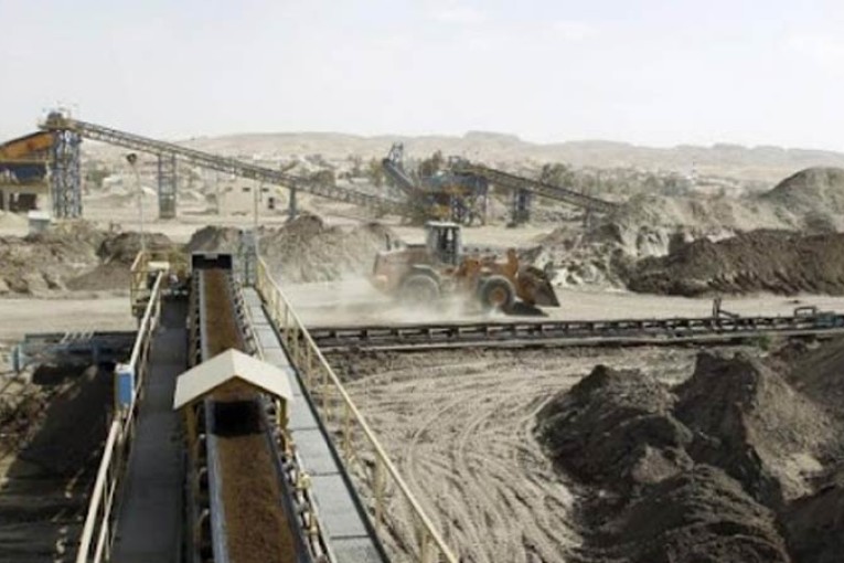 الفسفاط التجاري: إنتاج مليونين و800 ألف طنّ بالمتلوي والمظيلة وإستمرار تعطّل الإنتاج بالرديف وأم العرائس