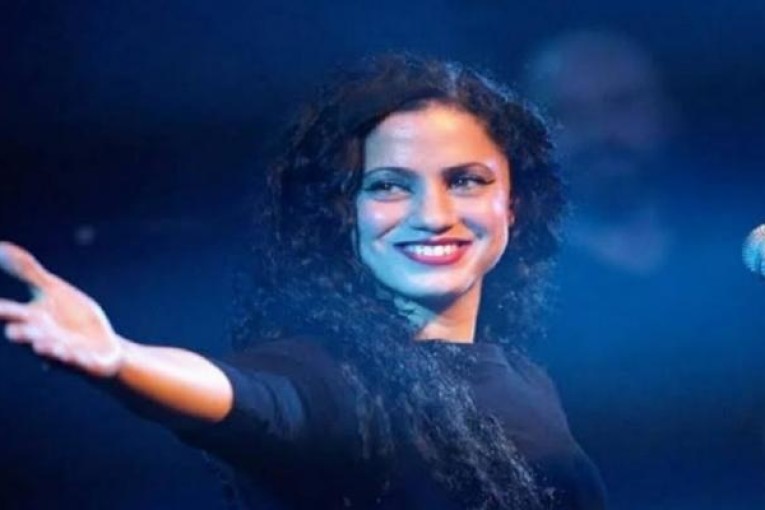 آمال المثلوثي تغني للإنسان في افتتاح الدورة الثامنة لتظاهرة “دريم سيتي” بالعاصمة