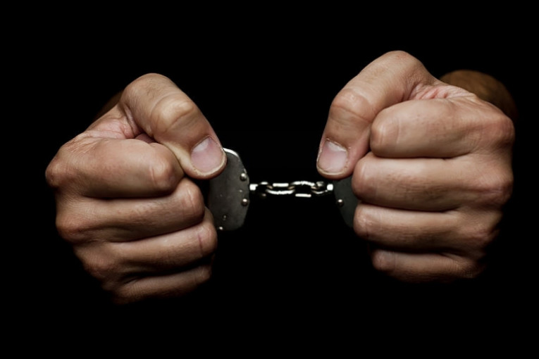 استولى على 1100 وصل بنزين: السجن وخطية مالية في حقّ ناظر مركز صحّة