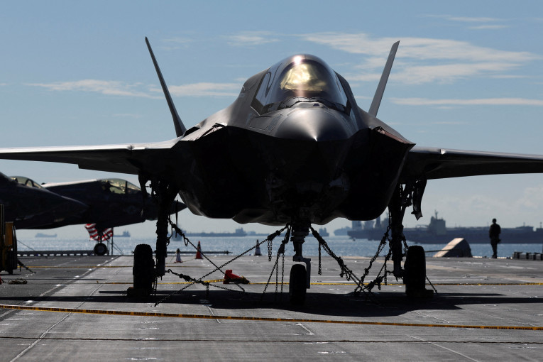 تحطم طائرة “إف-35″ في قاعدة جوية بولاية يوتاه ونجاة الطيار