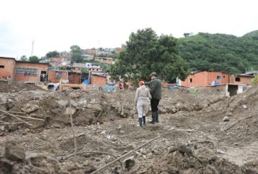فنزويلا: مقتل 3 أشخاص في انهيار أرضي