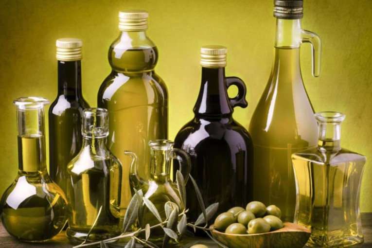 أريانة: تقديرات بإنتاج 1820 طنا من زيت الزيتون بنسبة تراجع تقدر ب26%عن الموسم المنقضي