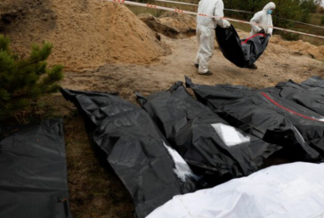 أوكرانيا تعلن العثور على جثث مدفونة لعشرات المدنيين في بلدات استعادتها في دونيتسك