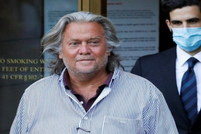 السجن 4 أشهر بحق ستيف بانون مستشار ترامب السابق