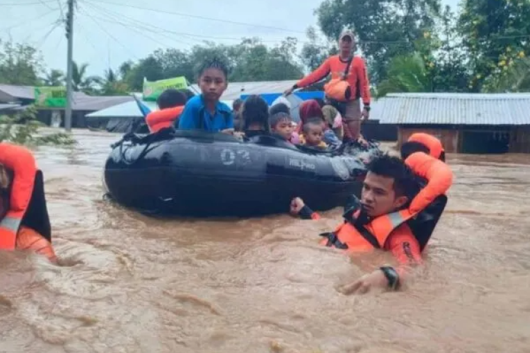 مصرع 31 شخصاً في جنوب الفليبين إثر عاصفة عنيفة
