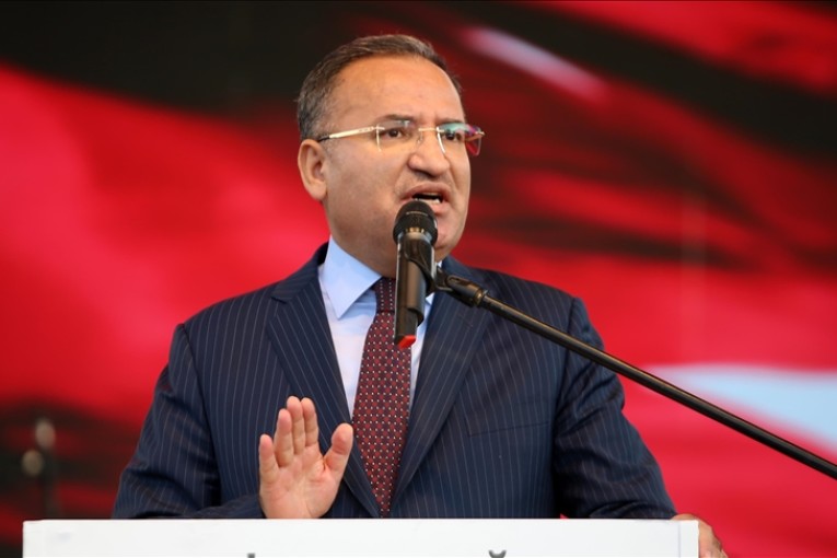 أنقرة.. محادثات تركية-سويدية لتسليم الإرهابيين