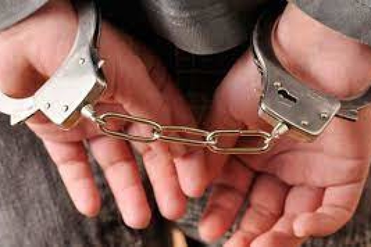 القبض على 8 أشخاص من أجل الإنتماء إلى تنظيم إرهابي