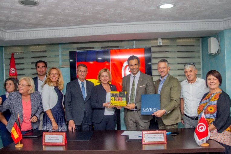 وزير التشغيل يلتقي وفدا من البرلمانيين من مقاطعة بافاريا الألمانية