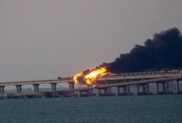 روسيا تعلن أسباب حريق جسر القرم
