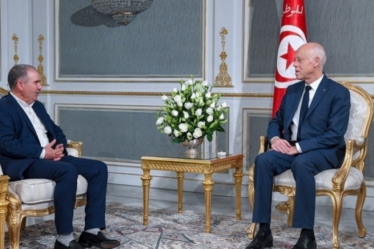 نورالدين الطبوبي يشكر قيس سعيّد