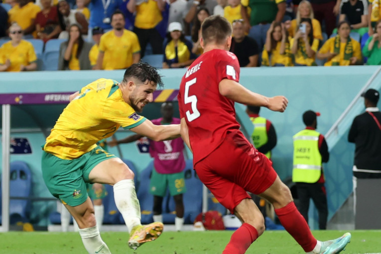 المونديال: أستراليا تفوز على الدنماركوتمرّ للدور الثاني