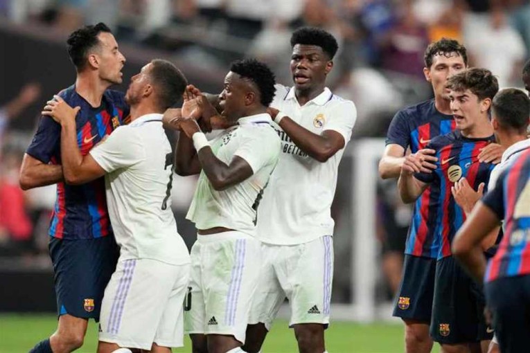 نجما ريال مدريد يغيبان عن مواجهة قادش