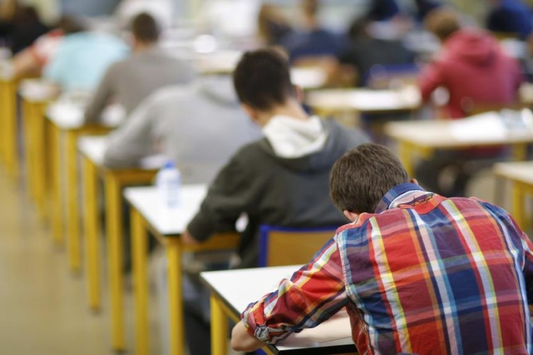 الشمنقي.. تأجيل إمتحانات الثلاثي الأول إلى يوم 9 جانفي