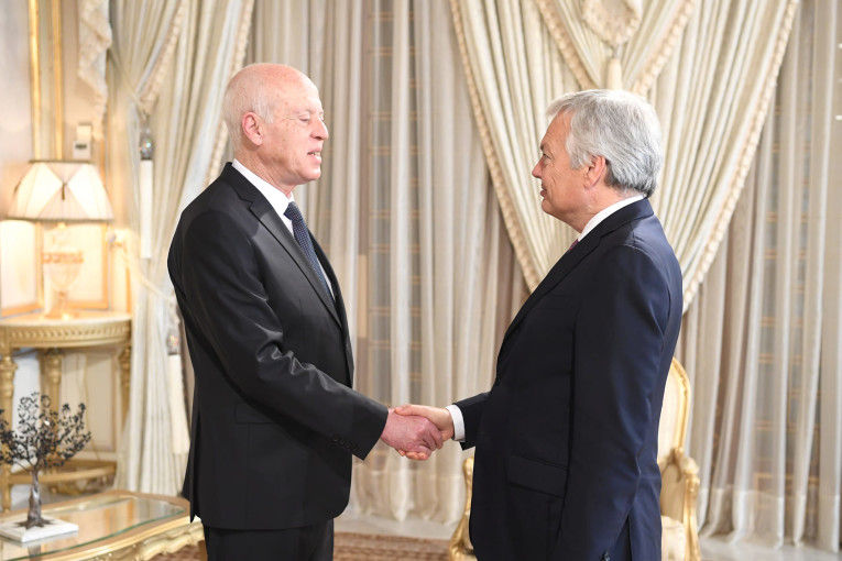 في لقاءه مع المفوض الأوروبي للعدل: سعيد يؤكد على عراقة التجربة التونسية في القانون