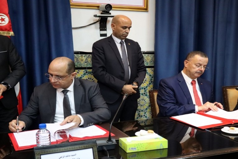 التبادل اللامادي للبيانات: إمضاء اتفاقية بين وزارتي الشؤون الاجتماعية والصحة والمركز الوطني للإعلامية