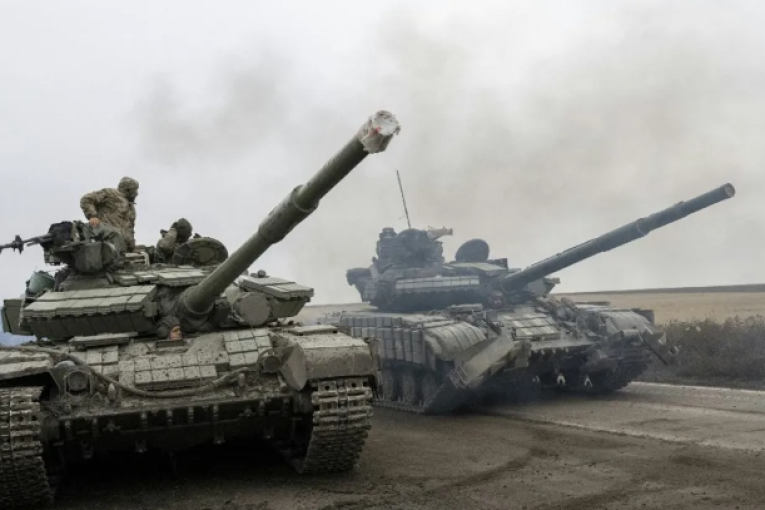 القوات الروسية تقصف خيرسون والجيش الأوكراني يتصدى