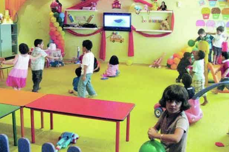 المنشطون برياض الأطفال بالقطاع العمومي يطالبون بعدم تمرير المشروع المنظّم لهم