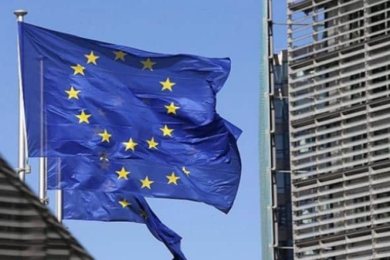 الاتحاد الأوروبي يطالب بالتحقيق الفوري في استشهاد طفلة فلسطينية