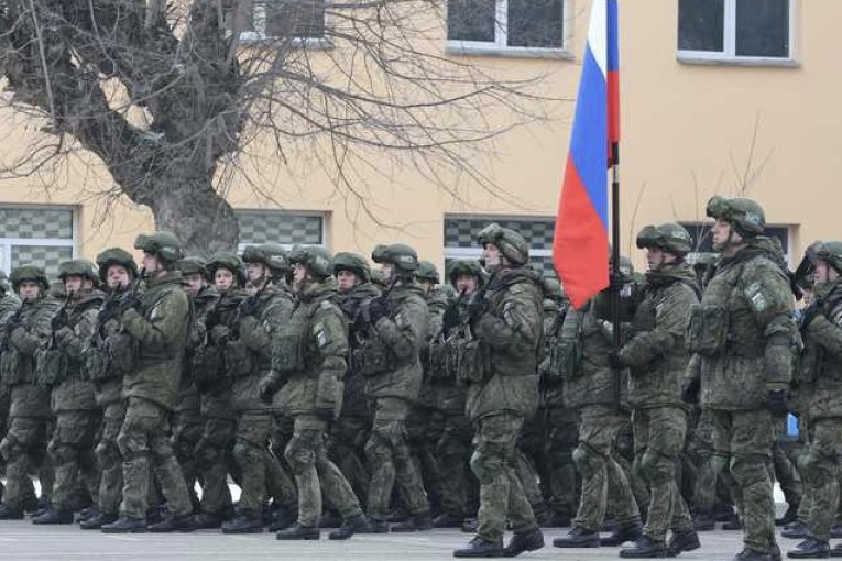 روسيا تنفي استعدادها لإخلاء منطقة متاخمة لخيرسون