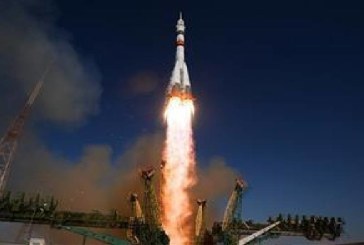 روسيا تطلق صاروخاً يحمل قمراً صناعياً عسكرياً للفضاء