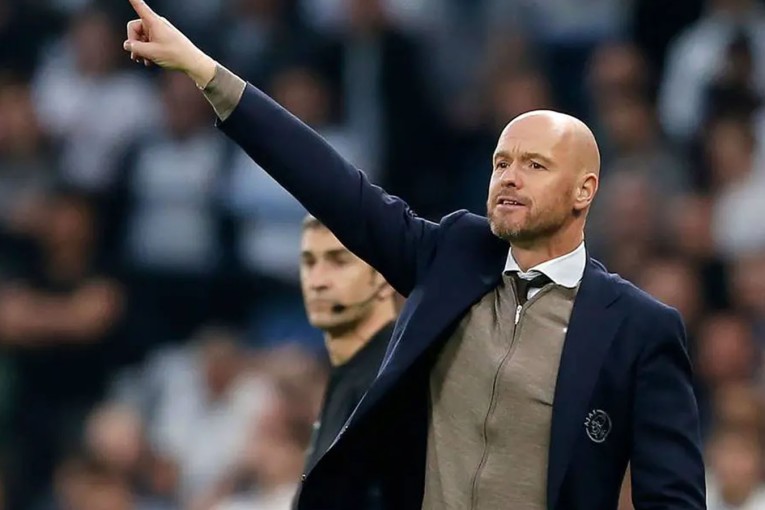 تين هاج يحدد بديلا أفريقيا لرونالدو