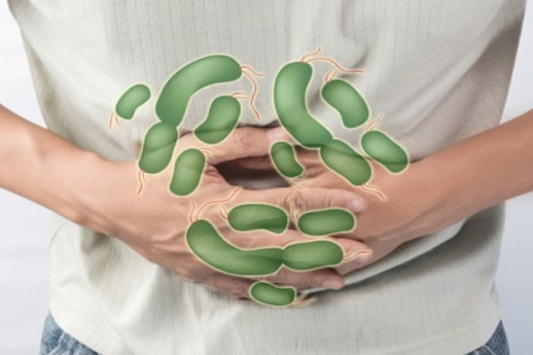 وزير الصحة يؤكد أهمية الوقاية والالتزام بتراتيب النظافة للتصدي لعدوى شيغيلا