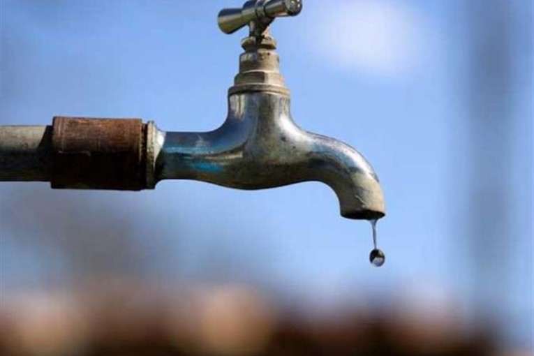 المظيلة .. إزالة 250 عملية ربط عشوائي لقنوات التزود بماء الشرب