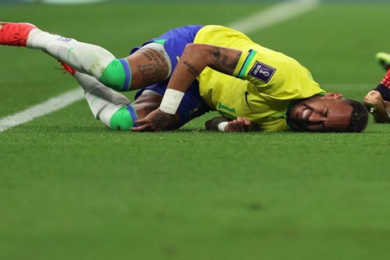 البرازيل للتأهل دون نيمار.. وكريستيانو يبحث عن العبور