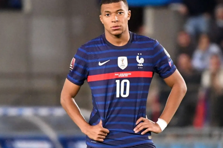 رئيس الاتحاد الفرنسي يحسم الجدل حول مشاكله مع مبابي