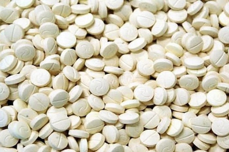 وزارة الدفاع : حجز كميات هامة من الأقراص المخدّرة لدى مهرّب