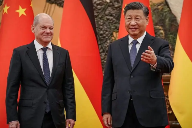 المستشار الألماني في بكين: الزيارة الاولى لزعيم أوروبي منذ جائحة كوفيد